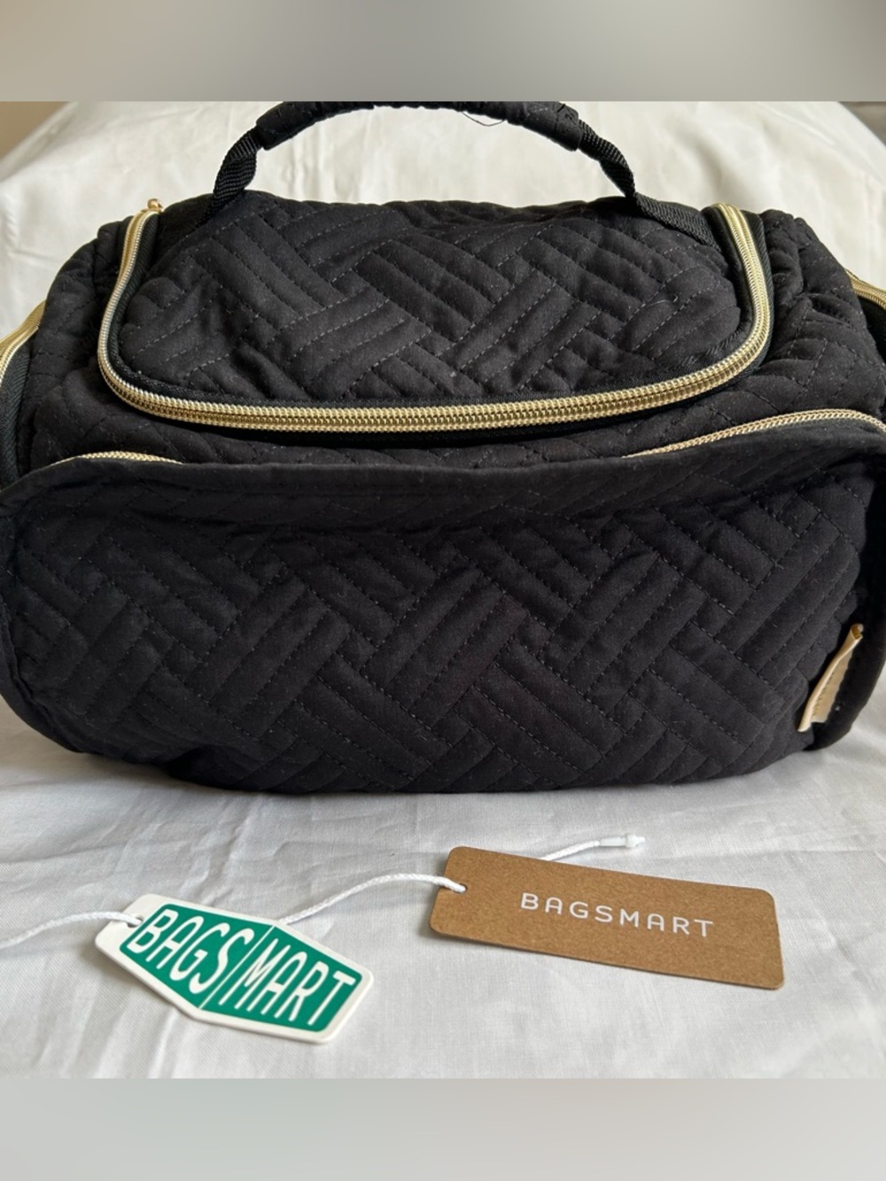 Bagsmart toiletry / makeup cosmetic bag Quilted Black Top-Handle
